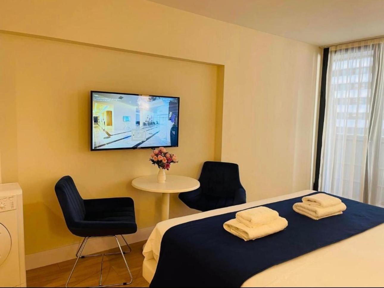 Orbi City Apartment With Sea View Batumi Exterior foto