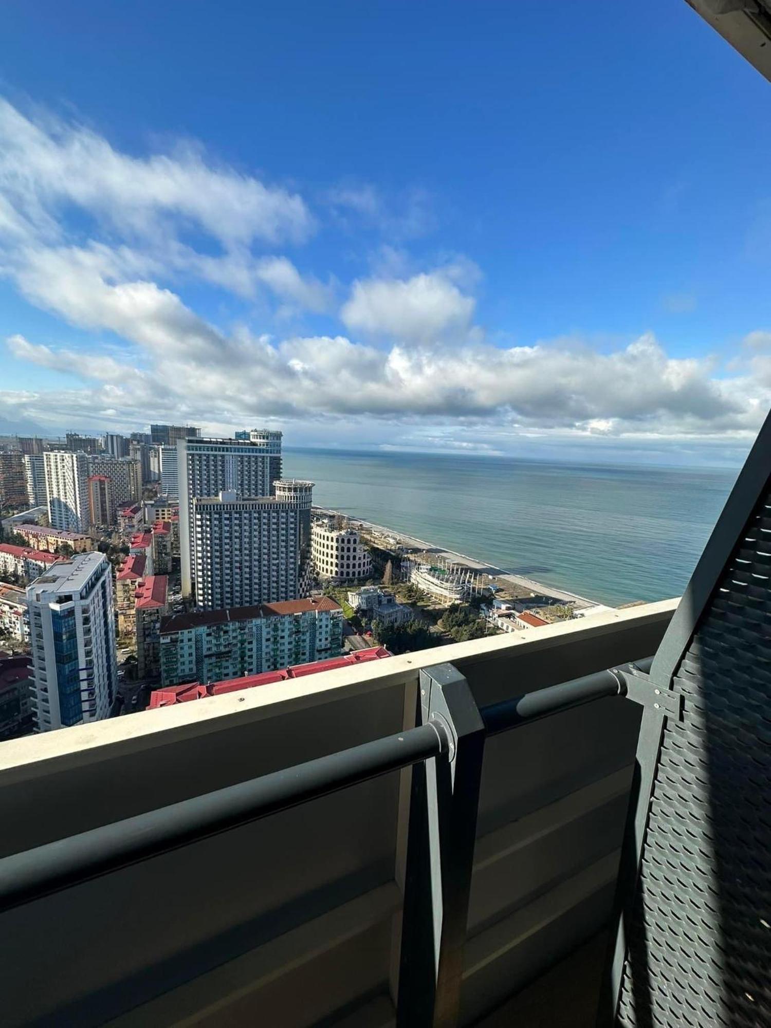 Orbi City Apartment With Sea View Batumi Exterior foto
